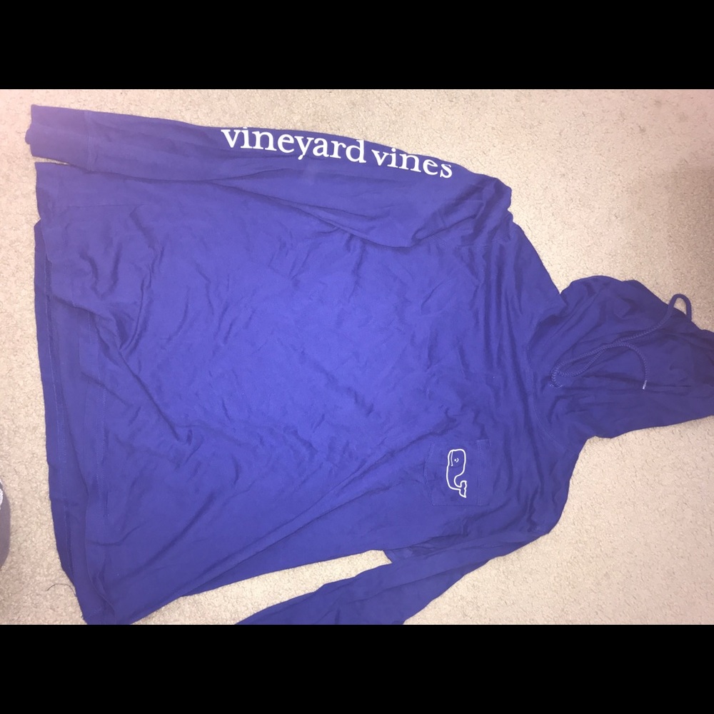Vineyard Vines Blue Long Sleeve with Hoodie Medium